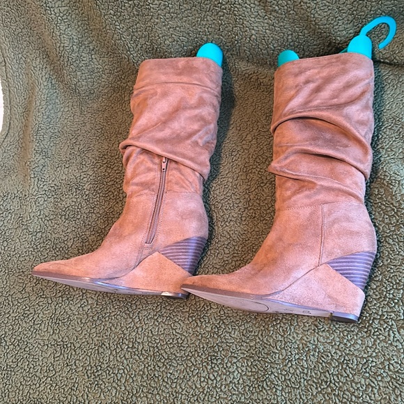 Gingersnap boots for women with 3 inch heels - Picture 4 of 7